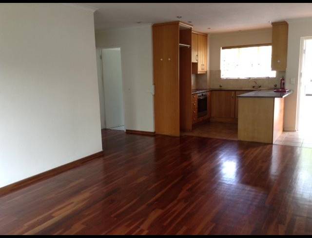 2 BEDROOM TOWNHOUSE FOR SALE IN STRATHAVON